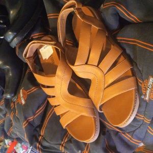 Ladies 10 Medium Flexstep Sandals